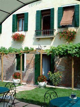 Bed and Breakfast Casa Rezzonico Венеція Екстер'єр фото