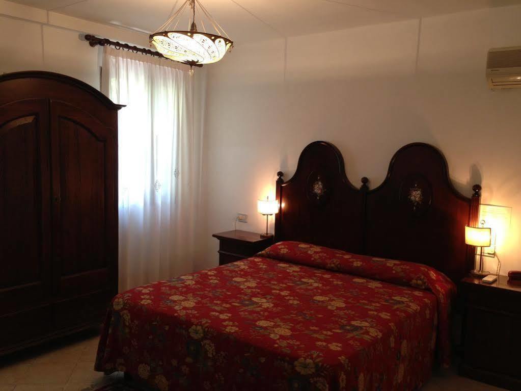 Bed and Breakfast Casa Rezzonico Венеція Екстер'єр фото