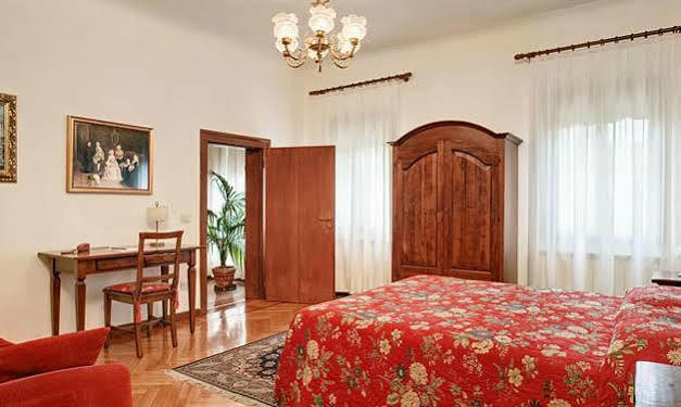Bed and Breakfast Casa Rezzonico Венеція Екстер'єр фото
